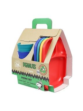 Re-Play Peanuts Beagle Scout Collection Camp Snoopy 8-Piece Picnic Set